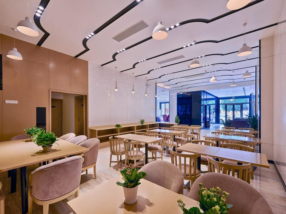 Lavande Hotel Suzhou Guanqian Pedestrain Branch Hotel in Suzhou