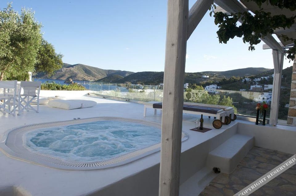 Korali Apartment Hotel in Decentralized Administration of the Aegean