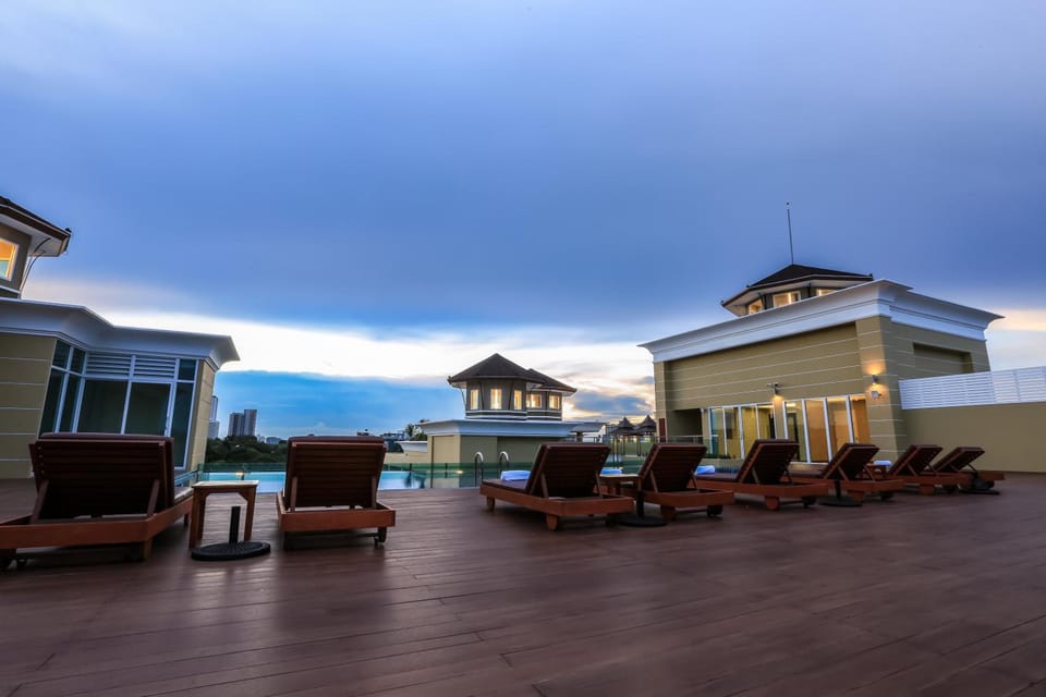 Crystal Palace Luxury Hotel Pattaya Hotel in Pattaya City