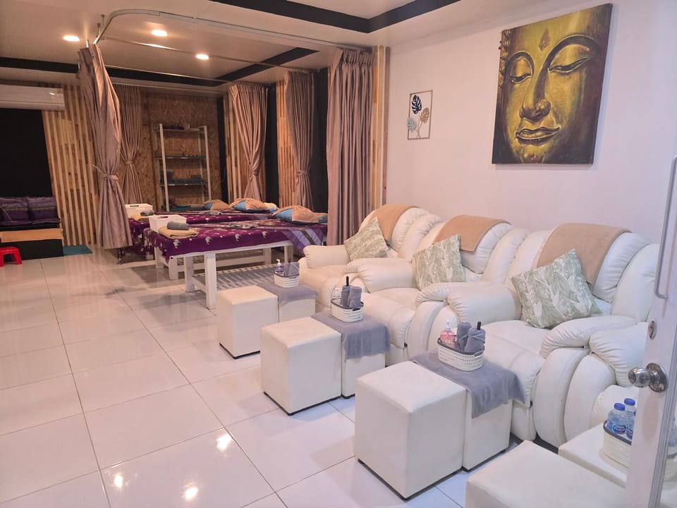 Sasitara Residence Hotel in Ko Samui