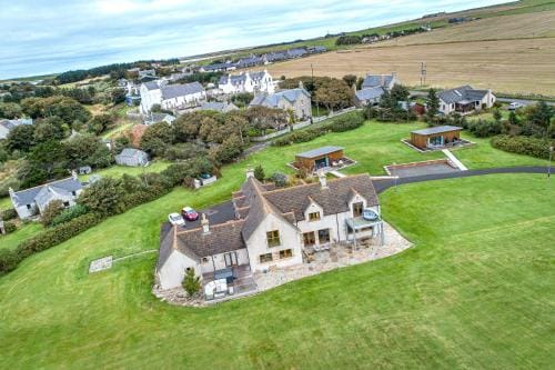 Dunnet B&B Escapes Hotel in Scotland