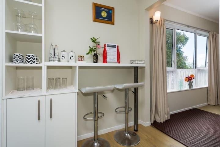 Harbour View Guesthouse Hotel in Auckland