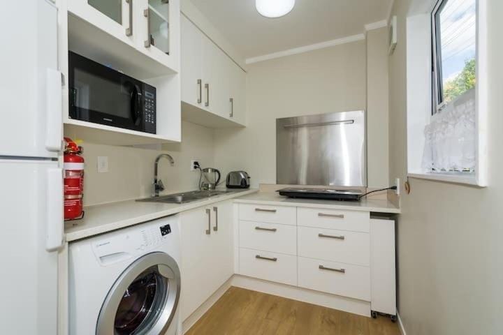 Harbour View Guesthouse Hotel in Auckland