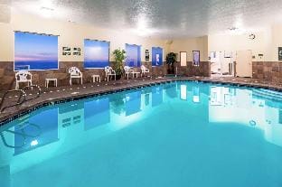 Elizabeth Oceanfront Suites, an Ascend Collection Hotel Hotel in Newport