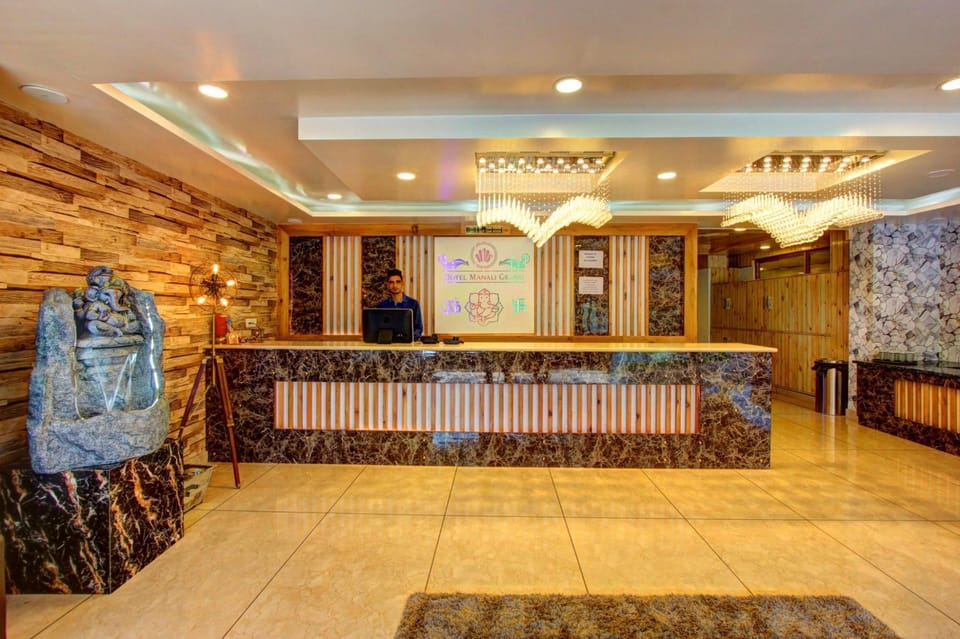 Manali Grand Hotel in Manali