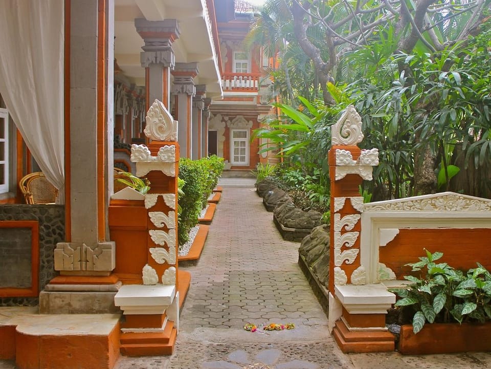 Chonos Hotel Hotel in Buleleng