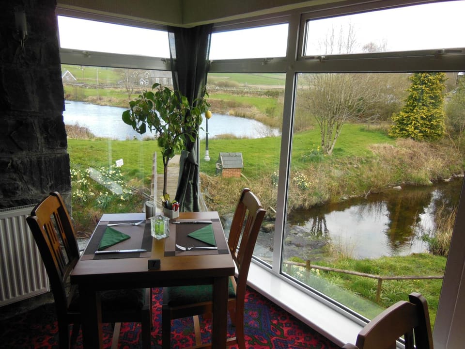Y Giler Arms Hotel in Wales