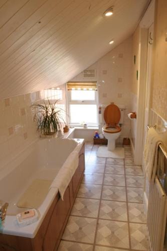 Camellia Lodge Guest House Hotel in Weston-super-Mare