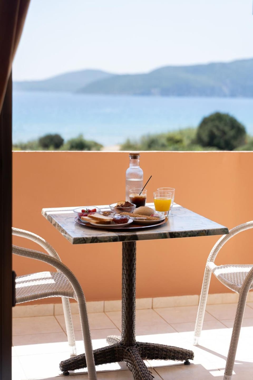 Finiki Plaza Apartment hotel in Messenia