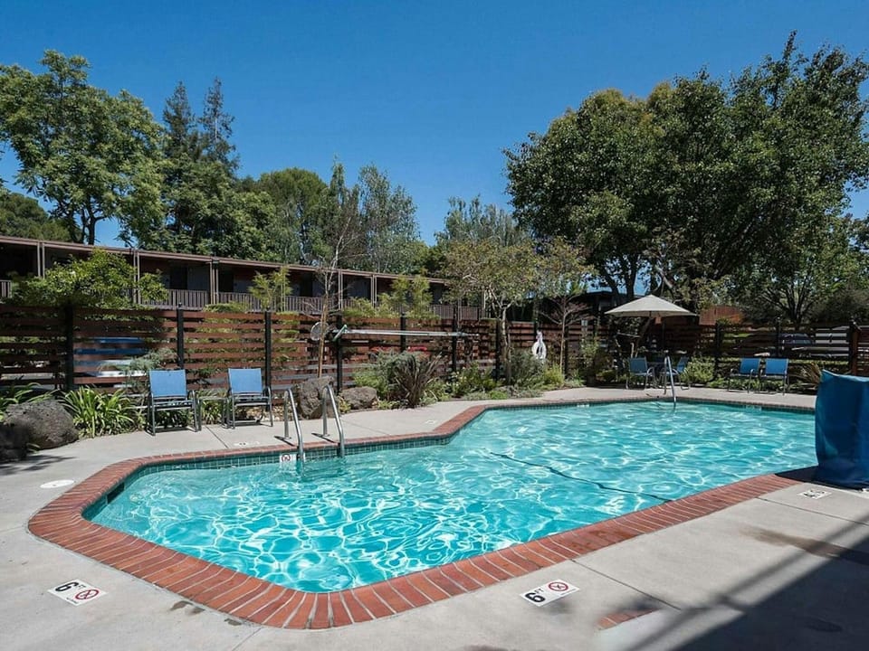 Creekside Inn Hotel in Menlo Park