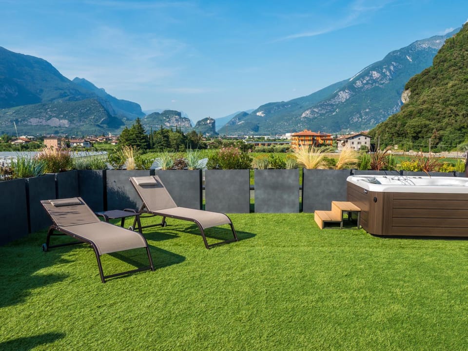 Maffei Apartments - Active Holidays Hotel in Riva del Garda