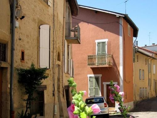Sylvie BARON - Composition Francaise - Chambres d'hotes Hotel in Provence-Alpes-Côte d'Azur