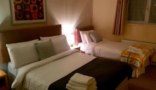 The Auld Triangle Hotel in County Galway