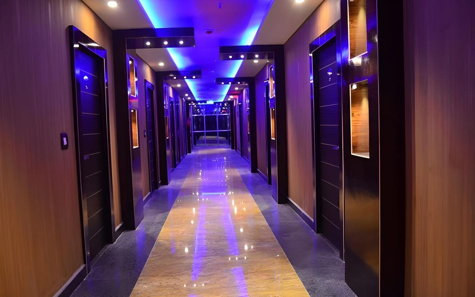 The Dolphin Palace Hotel Hotel in Kolkata