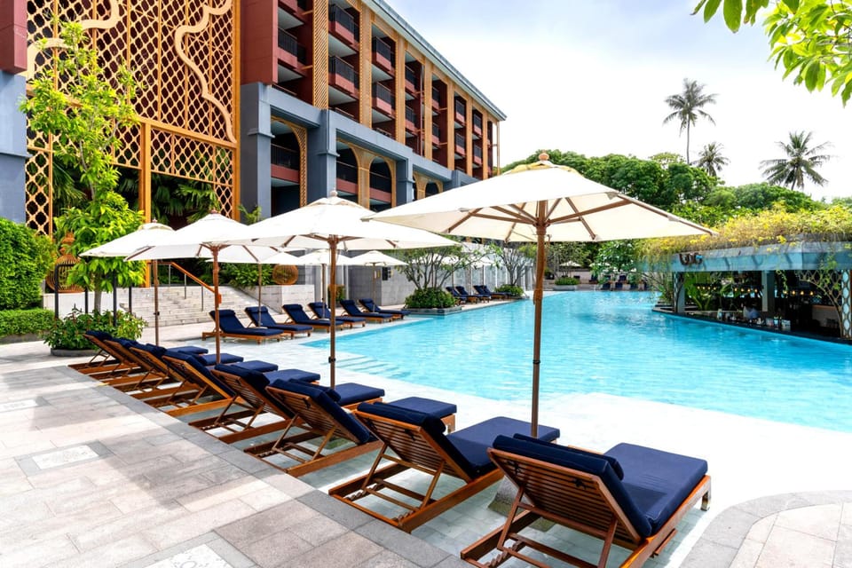 Swimming pool