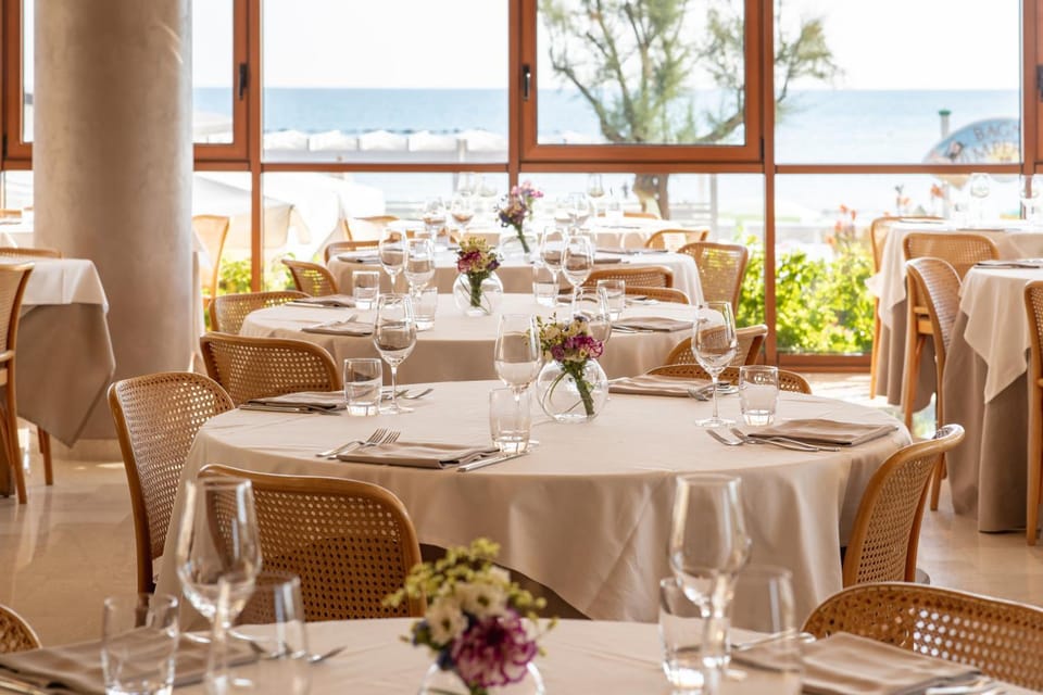 UNA HOTELS Imperial Beach Hotel Hotel in Marche