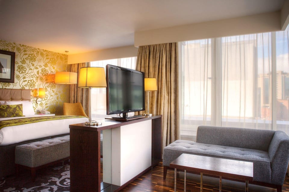 Suite room