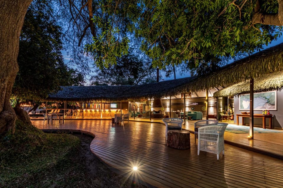 Chundu Island Lodge in Zimbabwe