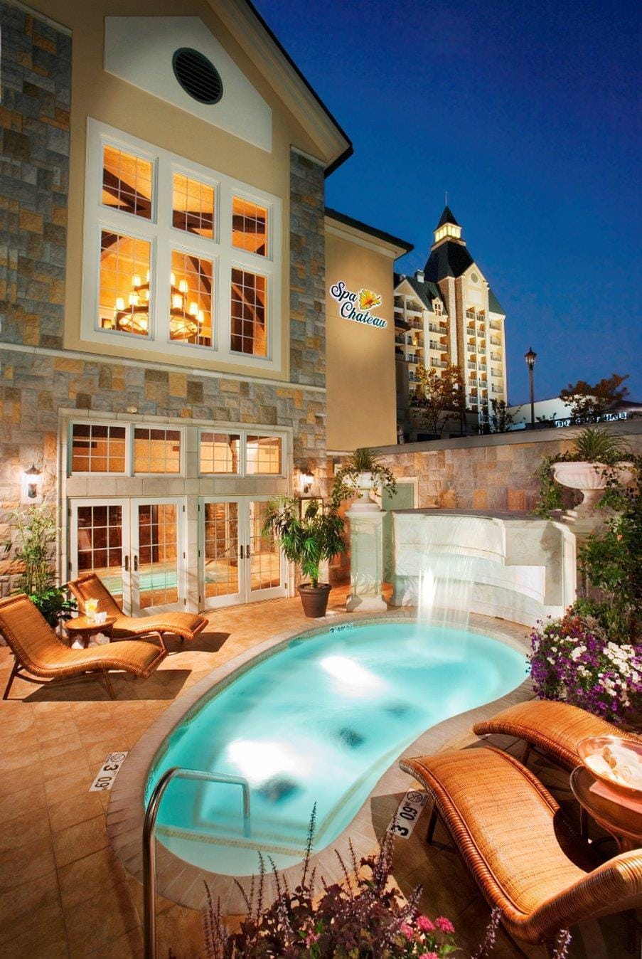 Chateau on the Lake Resort Spa and Convention Center Resort in Branson