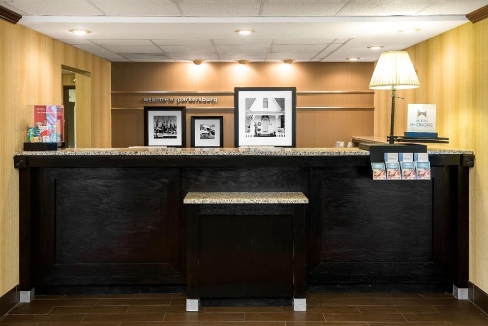 Hampton Inn Parkersburg-Mineral Wells Hotel in Mineral Wells
