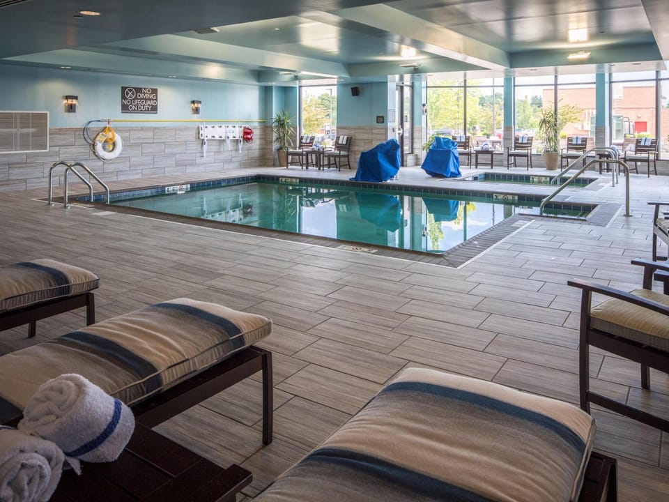 Hilton Garden Inn Pittsburgh Airport Hotel in Moon Township
