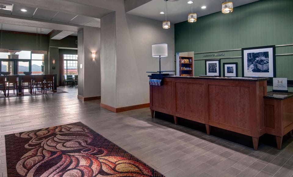 Hampton Inn & Suites Astoria Hotel in Astoria