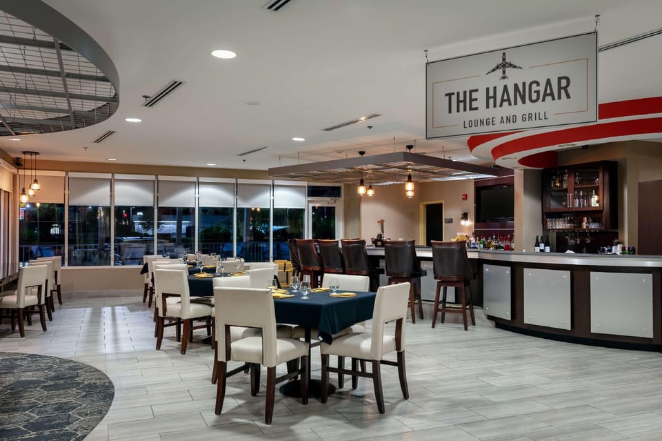 DoubleTree by Hilton Savannah Airport Hotel in Pooler