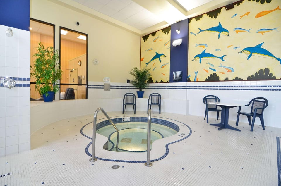 Hampton Inn & Suites by Hilton Langley-Surrey Hotel in Surrey