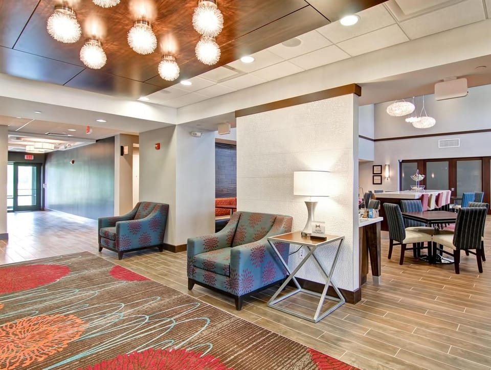 Hampton Inn & Suites Detroit/Troy Hotel in Troy