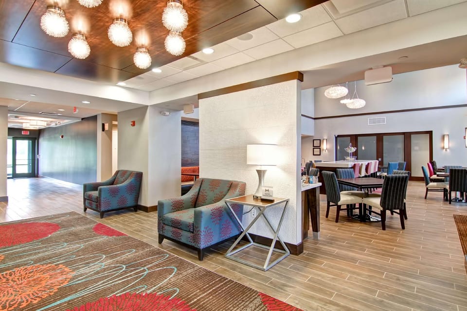 Hampton Inn & Suites Detroit/Troy Hotel in Troy