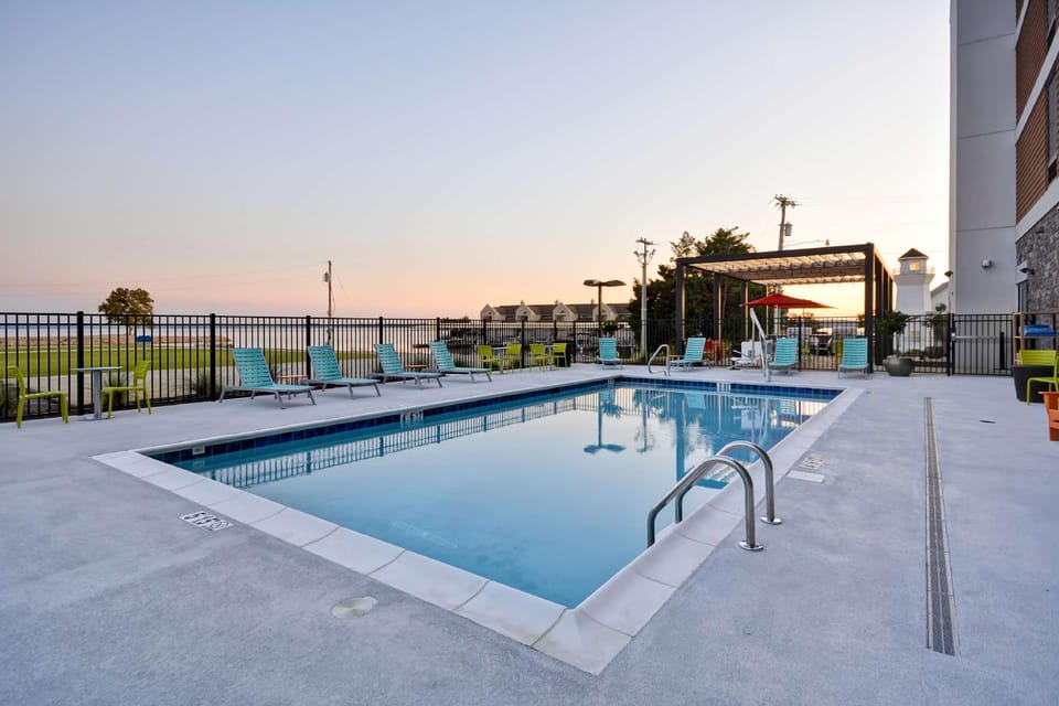Home2 Suites by Hilton Decatur Ingalls Harbor Hotel in Decatur