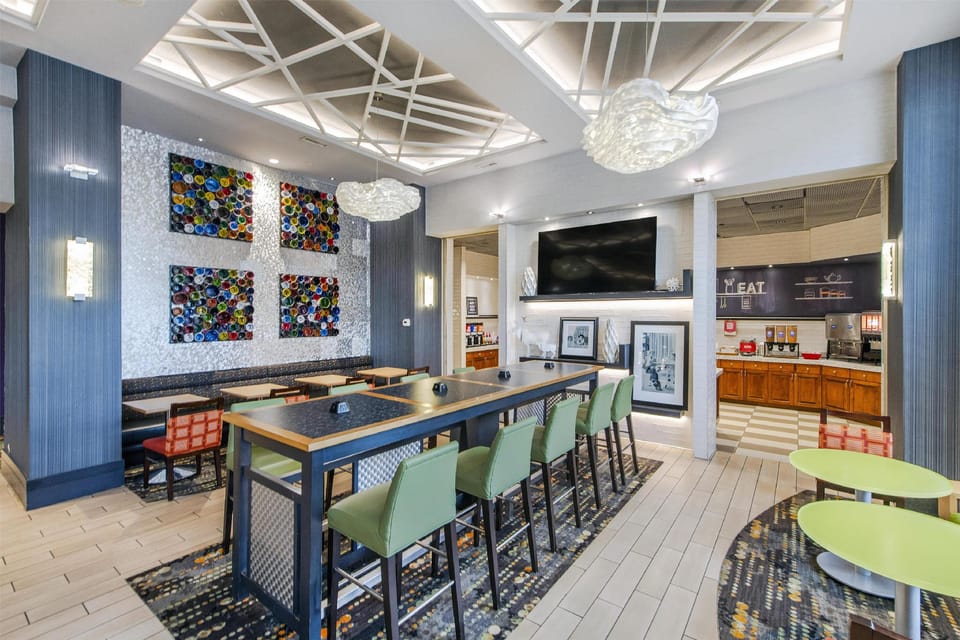 Hampton Inn & Suites Raleigh-Durham Airport-Brier Creek Hotel in Cedar Fork