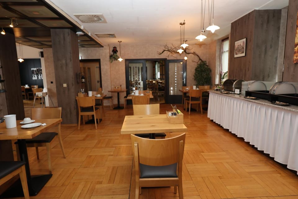 Hotel Zum Grundle Hotel in Thuringia, Germany