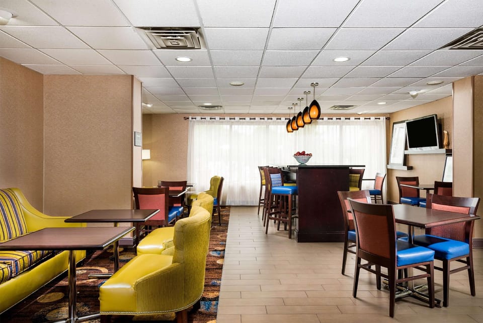 Hampton Inn Ft. Chiswell-Max Meadows Hotel in Virginia