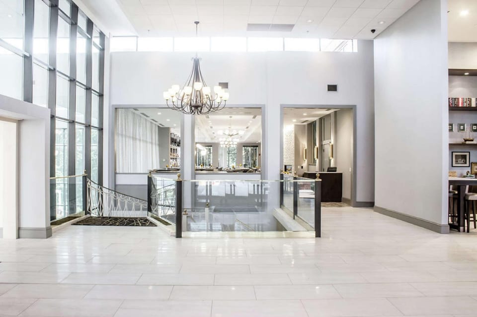 DoubleTree by Hilton Charlottesville Hotel in Shenandoah Valley