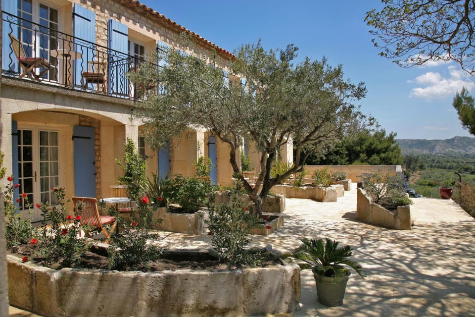 Le Mas D'aigret Hotel in Les Baux-de-Provence
