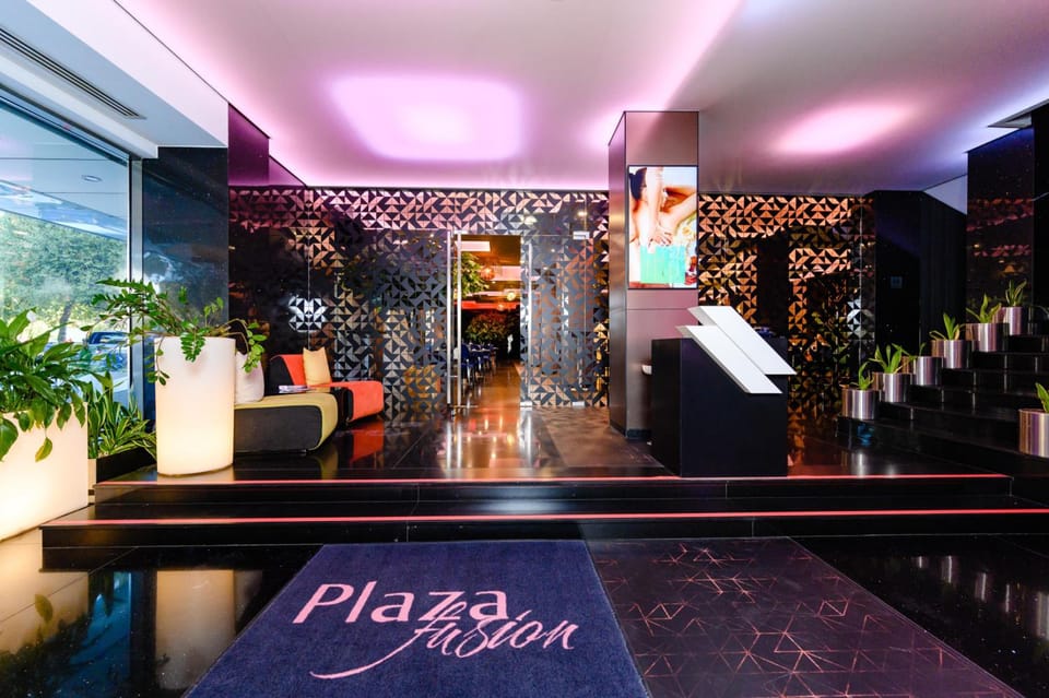 Plaza V Hotel Hotel in Romania