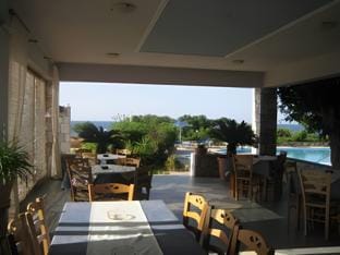 Viena Rooms & Apartments Hotel in Crete