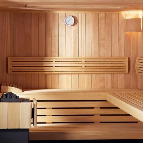 Holiday accommodation - swimming pool available Hotel in Davos