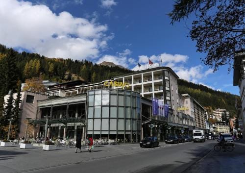 Holiday accommodation - swimming pool available Hotel in Davos
