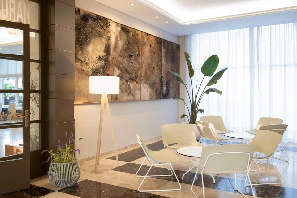 Aparthotel Cye Holiday Centre Apartment hotel in Salou
