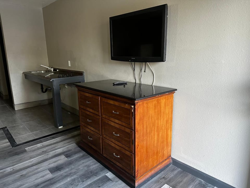 Sunpark Inn & Suites Motel in Highland