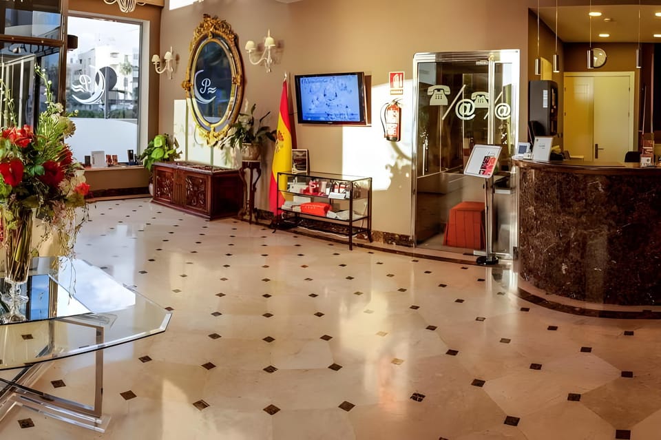 Hotel Spa Cadiz Plaza Hotel in Cadiz