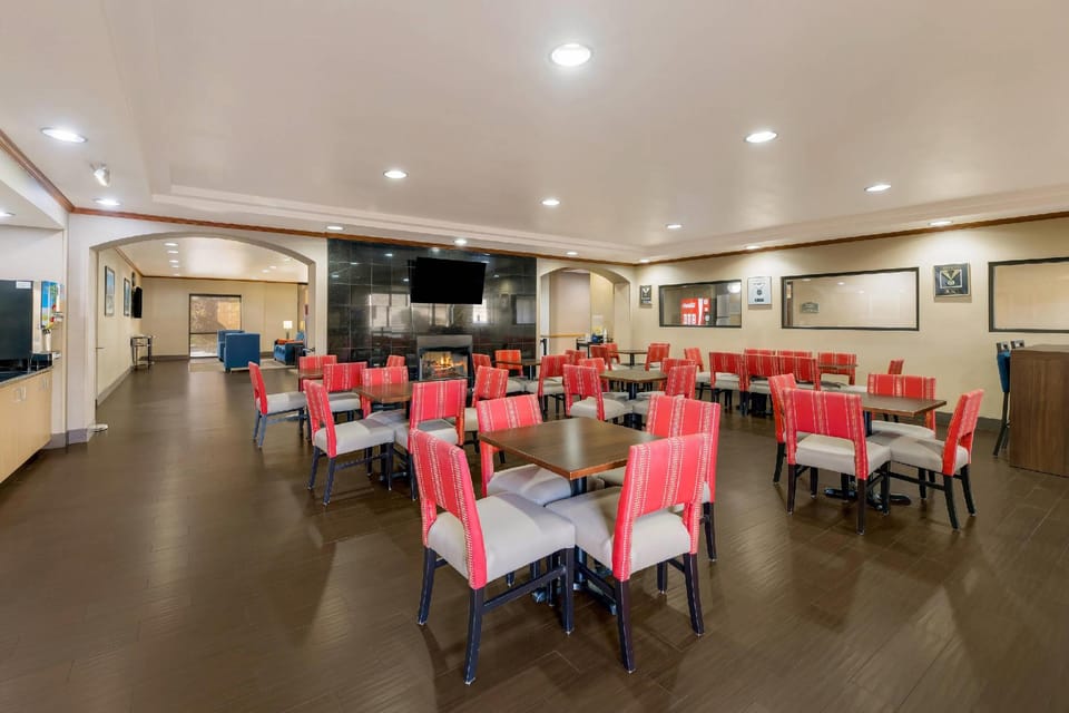 Comfort Suites El Paso West Hotel in El Paso