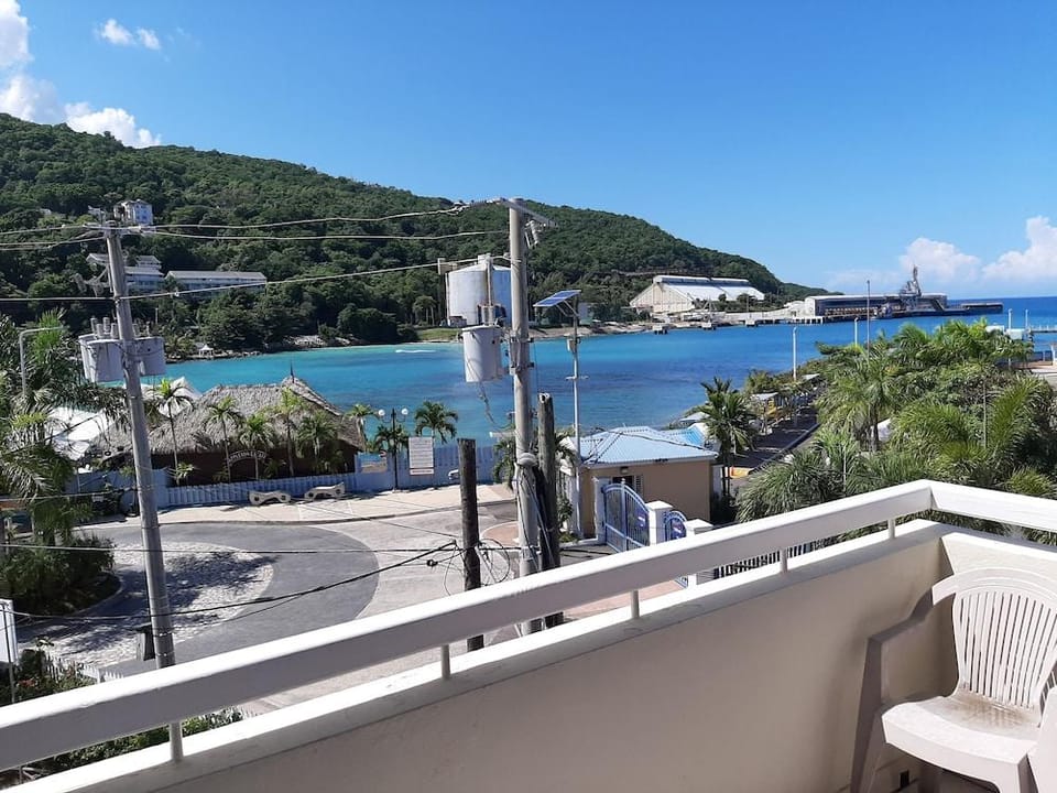 FISHERMANS POINT RESORT Apartment hotel in Ocho Rios