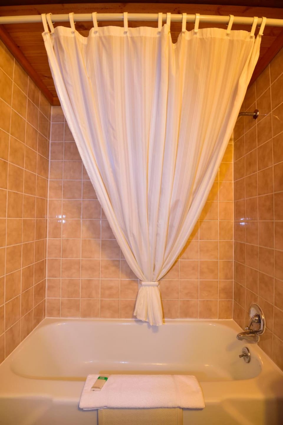 Sequim West Inn Cottages Hotel in Sequim
