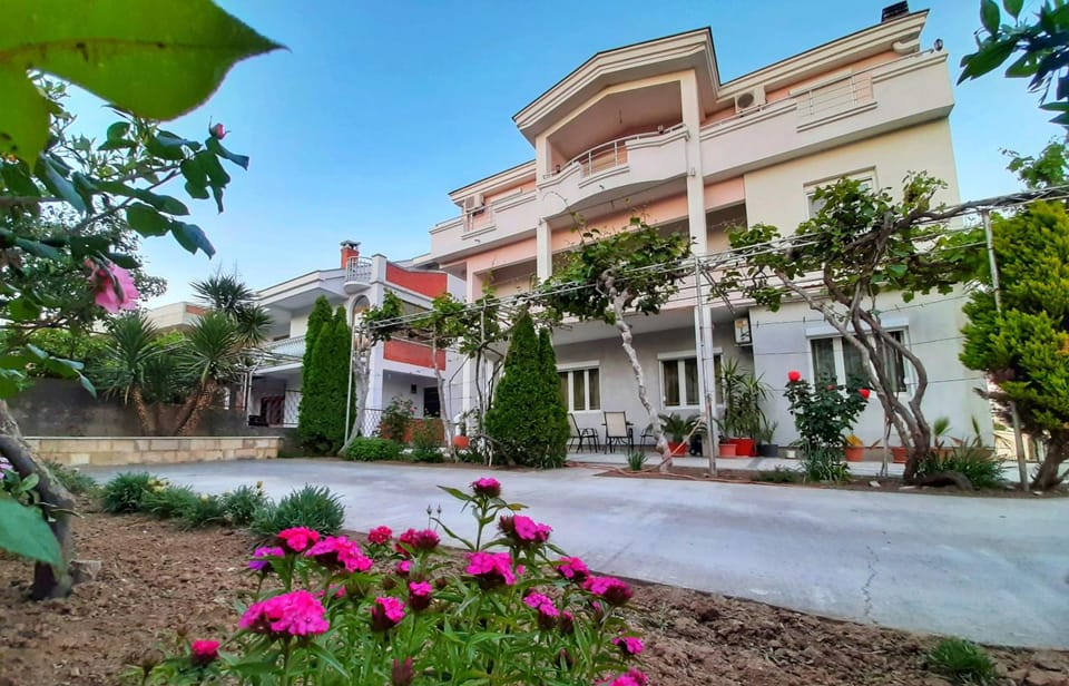 Apartments Perezaj Hotel in Ulcinj