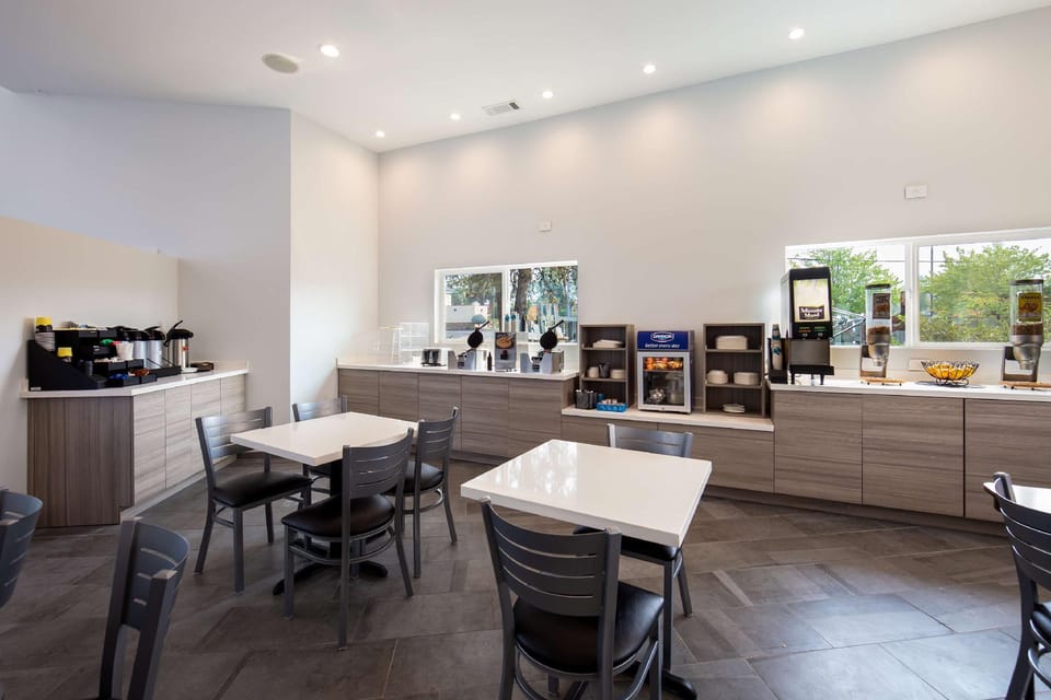 Red Lion Inn and Suites Grants Pass Resort in Grants Pass