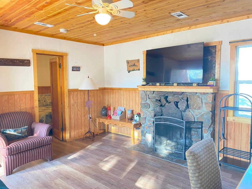 Blue Horizon Lodge Hotel in Big Bear