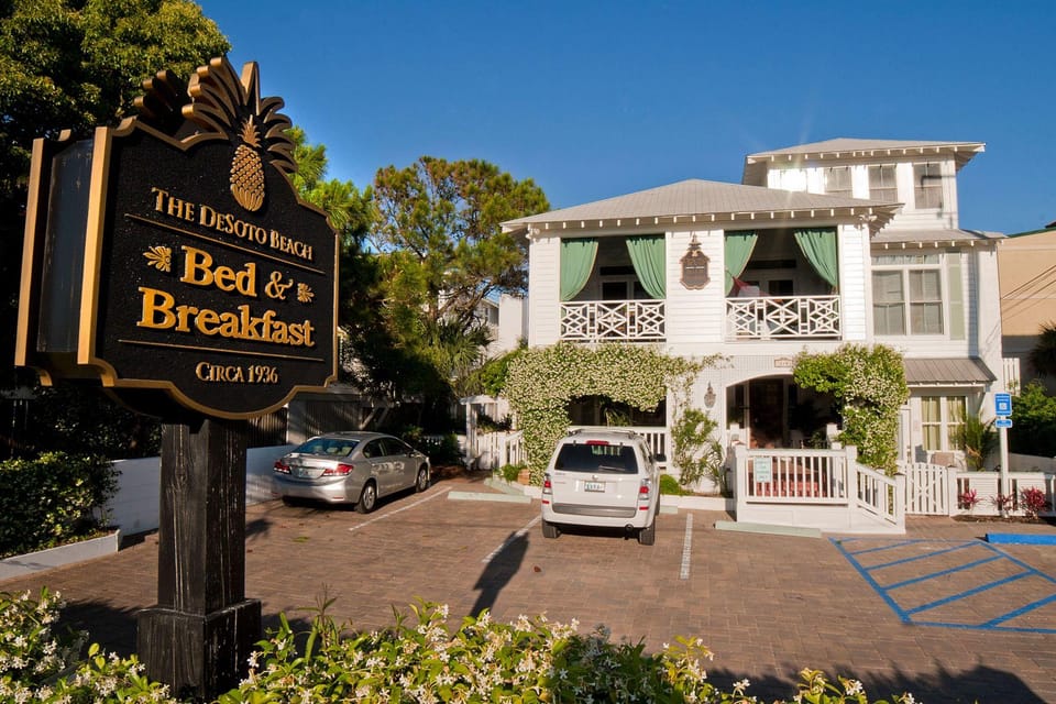 DeSoto Beach Bed & Breakfast Resort in Tybee Island